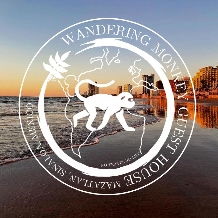 Wandering Monkey Guesthouse 마사틀란 외부 사진